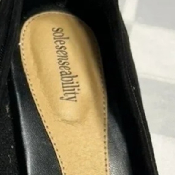 Kitten heel , mesh, black ,suede look shoes , extra comfort. - Picture 15 of 15